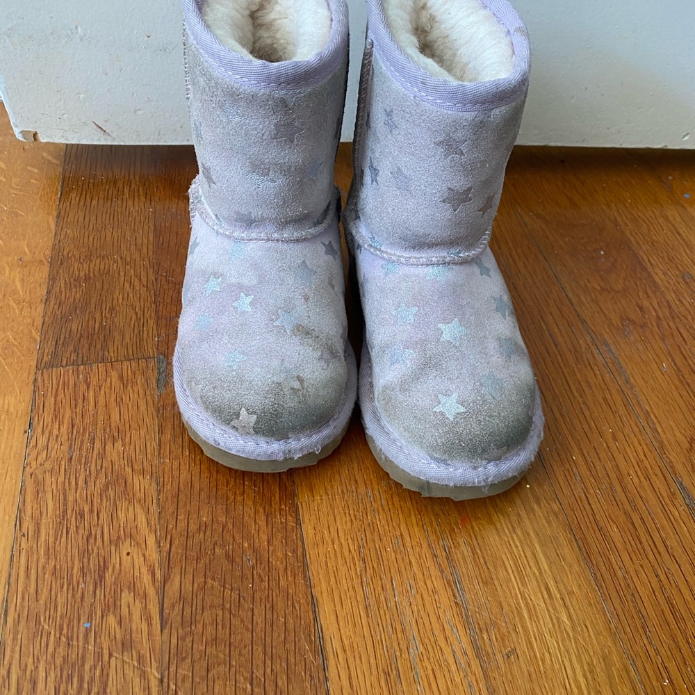 UGG Toddler Girl Lavender Star Cream Fur Lined Winter Boots